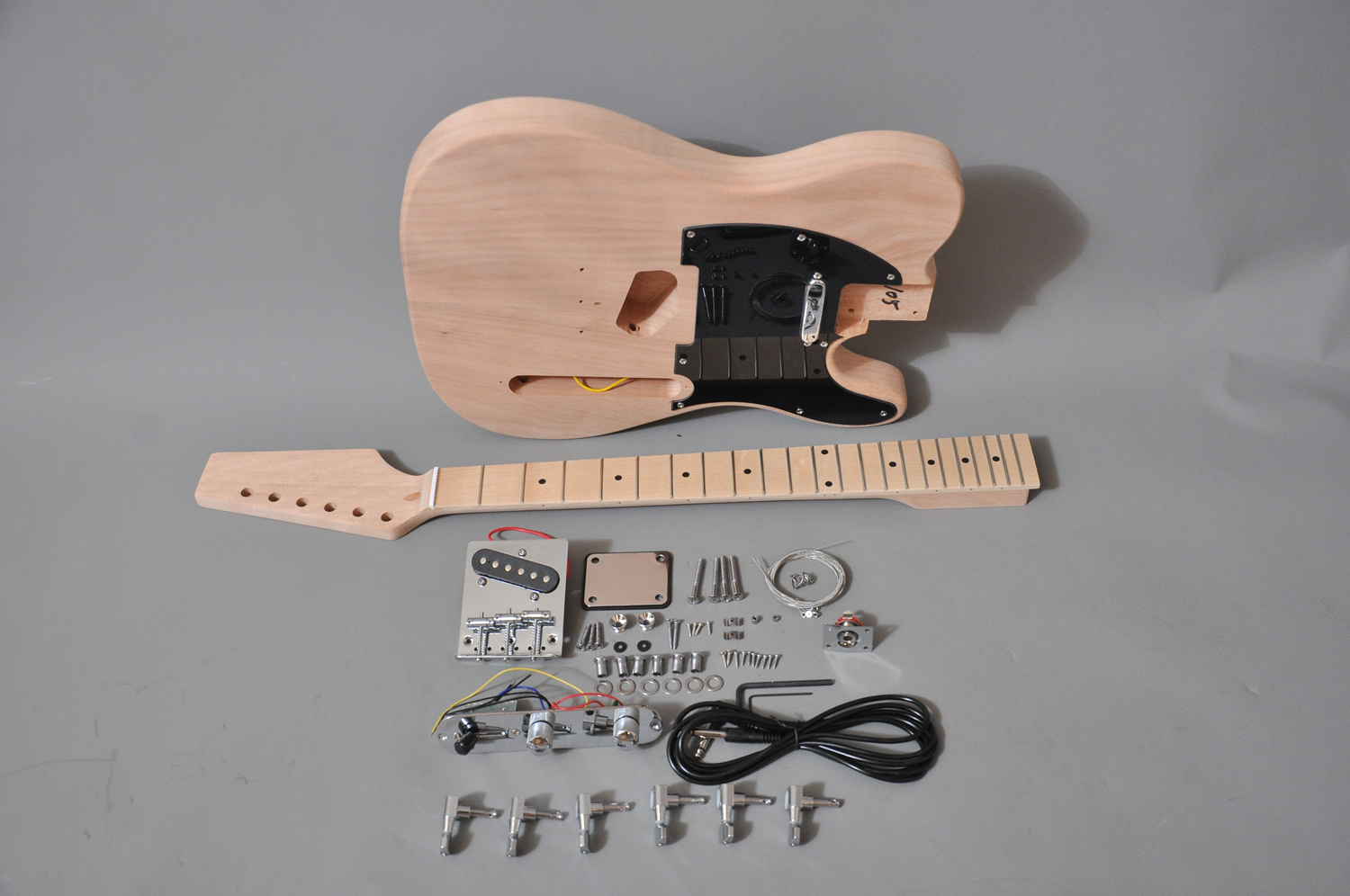 Комплект электрогитары для сборки, Byguitar GK-STL-10M — изображение 2